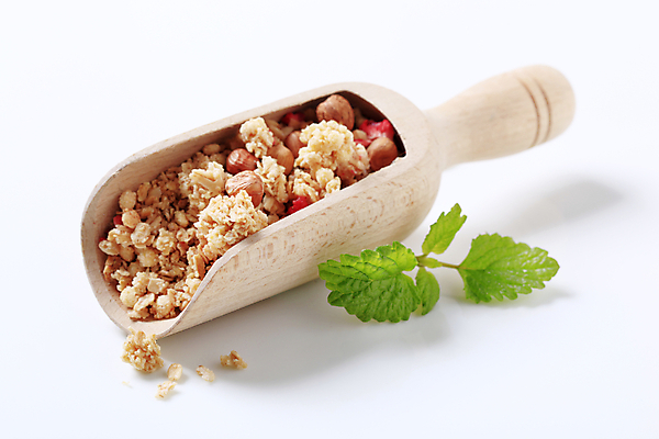 포토 JPG 해외이미지 스튜디오촬영 음식 사람없음 목재 견과류 대접 달콤 아침식사 시리얼 국자 흰배경 고립 뮤즐리 채식주의자 헤이즐넛 귀리 그래놀라 해외202004 해외202105 해외포토 나무 백그라운드 재료 주방용품 곡류 실내 식사 흰색 맛 채식 파일형식