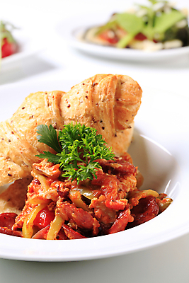 포토 JPG 해외이미지 전통 접시 음식 빵 파슬리 사람없음 초록색 매움 스튜 해외202004 해외202105 해외포토 식기 컬러 채소 맛 파일형식