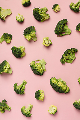 포토 JPG 해외이미지 패턴 실내 사람없음 하이앵글 브로콜리 분홍색배경 해외202004 해외포토 뷰포인트 분홍색 백그라운드 무늬 채소 내부 파일형식