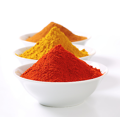 포토 JPG 해외이미지 그릇 파프리카 실내 사람없음 가루 흰배경 시나몬가루 파프리카가루 강황 해외202004 해외202105 해외포토 식기 백그라운드 채소 식재료 내부 흰색 시나몬 파일형식