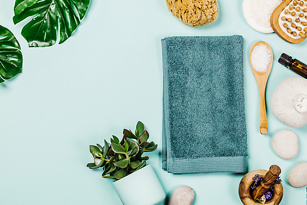 포토 JPG 해외이미지 화분 잎 실내 사람없음 수건 숟가락 머리빗 파란배경 아로마 절구 아로마테라피 스펀지 허브볼 해외202004 해외포토 식물 백그라운드 수저 내부 파란색 위생용품 도구 미용용품 테라피 파일형식