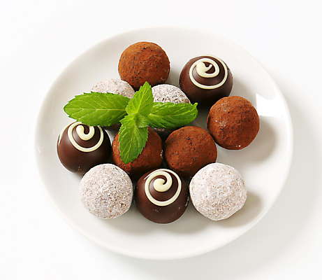 포토 JPG 해외이미지 스튜디오촬영 접시 디저트 사람없음 초콜릿 여러개 달콤 민트 해외202004 해외202105 해외포토 식기 음식 다수 실내 맛 허브 파일형식