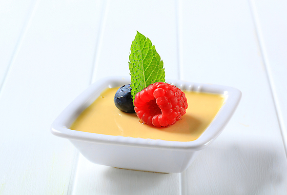 포토 JPG 해외이미지 접시 음식 과일 디저트 사람없음 대접 신선 달콤 매끈함 작음 민트 크림 블루베리 정사각형 산딸기 푸딩 충동구매 백자 커스터드 맛있는 해외202004 해외202105 해외포토 도형 식기 쇼핑 도자기 감각 맛 크기 허브 과소비 파일형식