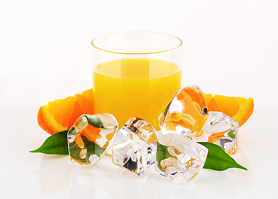포토 JPG 해외이미지 스튜디오촬영 오렌지 잔 실내 사람없음 얼음 오렌지주스 흰배경 해외202004 해외202105 해외포토 자연요소 식기 백그라운드 과일 내부 흰색 과일주스 파일형식