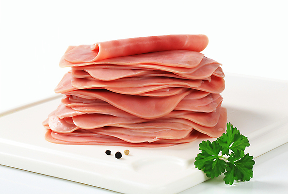 포토 JPG 해외이미지 스튜디오촬영 음식 조각 도마 파슬리 육류 돼지고기 사람없음 쌓기 흰색 신선 플라스틱 햄 훈제 얇은 음식준비 짠맛 편육 해외202004 해외202105 해외포토 컬러 채소 식재료 모션 재질 주방용품 실내 맛 준비 파일형식