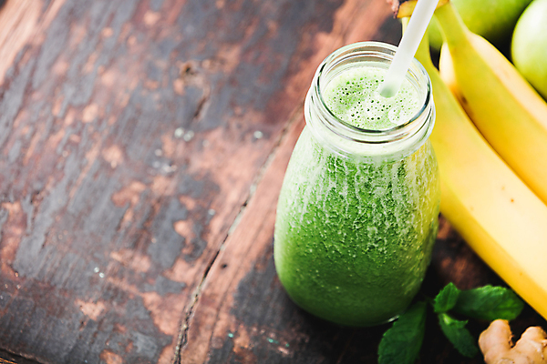 포토 JPG 해외이미지 채소 과일 바나나 건강 빨대 사람없음 주스 사과 채식 다이어트음식 스무디 음료수병 저칼로리식단 디톡스 해외202004 해외포토 음료 다이어트 식단 저칼로리 병_담는 파일형식