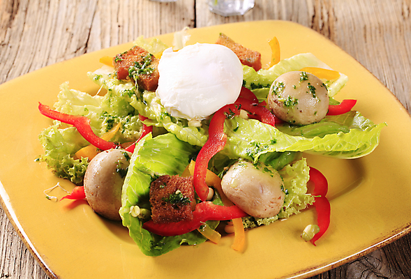 포토 JPG 해외이미지 접시 음식 빵 채소 반찬 건강 사람없음 빨간색 노란색 식사 저녁식사 버섯 샐러드 튀김 상추 굽기 묘사 후추 점심식사 반주 입가심 저지방 채식주의자 크루통 페스토 해외202004 해외202105 해외포토 식기 컬러 소스_음식 기름_음식 구이 향신료 채식 파일형식