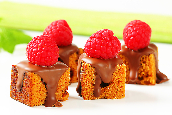 포토 JPG 해외이미지 사람없음 산딸기 초코시럽 진저쿠키 해외202004 해외202105 해외포토 과일 쿠키 초콜릿 시럽 파일형식