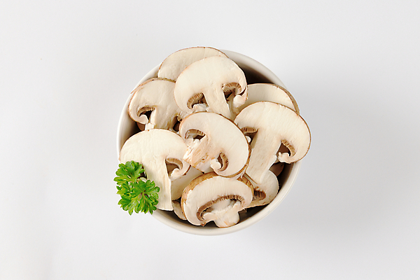 포토 JPG 해외이미지 스튜디오촬영 그릇 식재료 단면 실내 파슬리 사람없음 담기 양송이 해외202004 해외202105 해외포토 식기 채소 모션 내부 버섯 파일형식