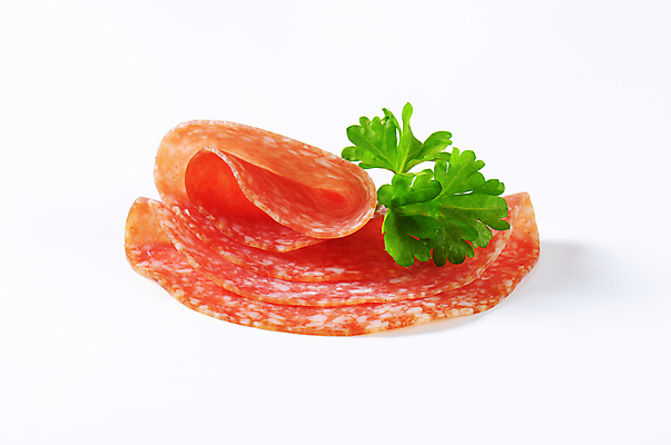 포토 JPG 해외이미지 스튜디오촬영 음식 육류 돼지고기 사람없음 소고기 슬라이스 살라미 얇은 편육 해외202004 해외202105 해외포토 식재료 실내 파일형식