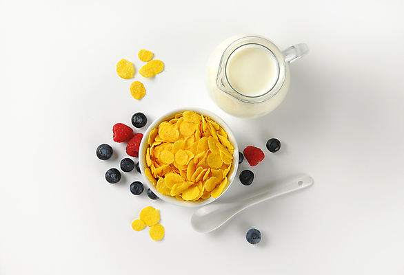 포토 JPG 해외이미지 스튜디오촬영 음료 음식 부분 딸기 사람없음 쌓기 우유 조끼 그룹 아침식사 시리얼 흰배경 블루베리 산딸기 베리 흙더미 건강식 유리주전자 해외202004 해외202105 해외포토 백그라운드 과일 모션 유리 주전자 유제품 실내 식사 흙 외투 흰색 파일형식 더미