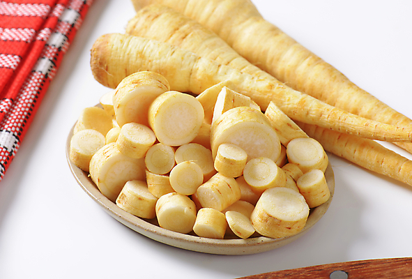 포토 JPG 해외이미지 스튜디오촬영 접시 음식 재료 파슬리 건강 사람없음 신선 유기농 날것 슬라이스 뿌리 개조 해외202004 해외202105 해외포토 식기 웰빙 채소 실내 파일형식