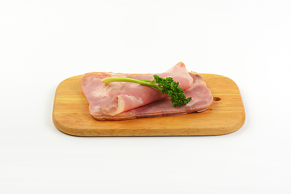 포토 JPG 해외이미지 스튜디오촬영 음식 분홍색 조각 잎 부분 도마 파슬리 육류 돼지고기 사람없음 목재 초록색 나뭇가지 신선 아침식사 흰배경 햄 훈제 식품점 얇은 치유 편육 해외202004 해외202105 해외포토 나무 식물 컬러 채소 식재료 재료 주방용품 실내 상점 식사 흰색 파일형식 생활용품 내부 오브젝트
