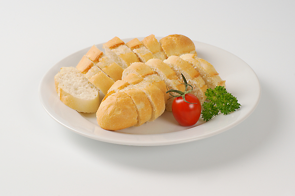 포토 JPG 해외이미지 스튜디오촬영 접시 음식 빵 사람없음 껍질 흰색 신선 아침식사 바게트 자르기 굽기 흰배경 슬라이스 롤 덩어리 프랑스어 해외202004 해외202105 해외포토 문자 식기 컬러 모션 실내 식사 구이 파일형식 내부