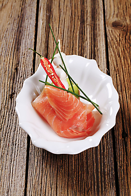 포토 JPG 해외이미지 음식 조각 과일 치즈 건강 키위 어류 사람없음 목재 흰색 시골 사발 애피타이저 배열 쪽파 구성 모짜렐라치즈 백자 타파스 해외202004 해외202105 해외포토 나무 컬러 재료 유제품 수중동물 도자기 사기그릇 파 파일형식