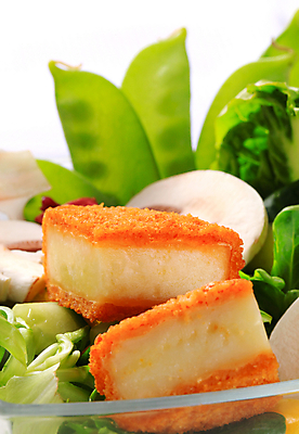 포토 JPG 해외이미지 음식 조각 채소 치즈 사람없음 샐러드 튀김 사발 상추 묘사 점심식사 빵가루 채식주의자 해외202004 해외202105 해외포토 유제품 식사 사기그릇 채식 파일형식