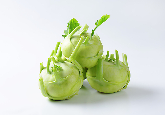 포토 JPG 해외이미지 스튜디오촬영 음식 채소 건강 사람없음 신선 흰배경 유기농 날것 숙성 식용 콜라비 세련 비건 해외202004 해외202105 해외포토 웰빙 백그라운드 실내 흰색 채식주의자 파일형식