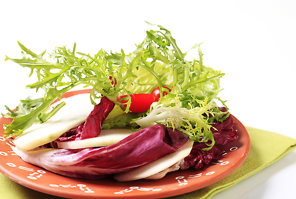 포토 JPG 해외이미지 접시 음식 조각 토마토 반찬 건강 사람없음 식사 샐러드 로켓 신선 상추 유기농 날것 반주 채식주의자 치커리 콜라비 해외202004 해외202105 해외포토 식기 웰빙 채소 채식 파일형식