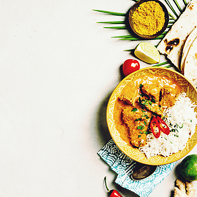 포토 JPG 해외이미지 접시 밥 실내 사람없음 흰배경 라임 인도음식 카레 동남아음식 마살라 카레덮밥 카피스페이스 해외202004 해외포토 식기 음식 백그라운드 과일 내부 공백 흰색 덮밥 동양음식 파일형식