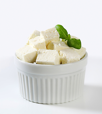 포토 JPG 해외이미지 스튜디오촬영 접시 재료 치즈 유제품 사람없음 흰색 도자기 애피타이저 큐브 주사위 백자 페타치즈 해외202004 해외202105 해외포토 식기 음식 컬러 실내 파일형식