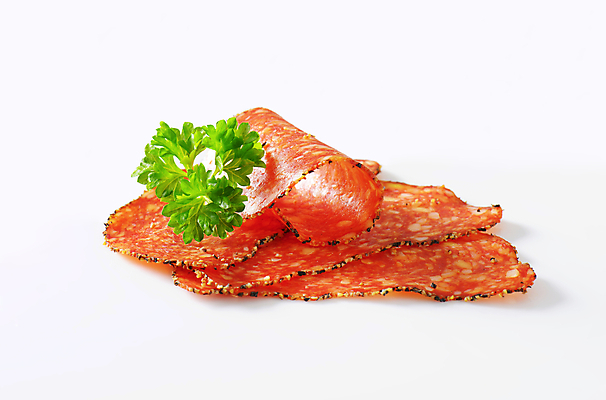 포토 JPG 해외이미지 스튜디오촬영 음식 조각 치즈 육류 돼지고기 사람없음 후추 살라미 얇은 타파스 편육 해외202004 해외202105 해외포토 식재료 유제품 실내 애피타이저 향신료 파일형식 내부 향미료 양념