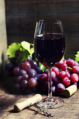 포토 JPG 해외이미지 백그라운드 와인잔 포도 사람없음 와인 해외202004 해외포토 술잔 과일 주류 파일형식