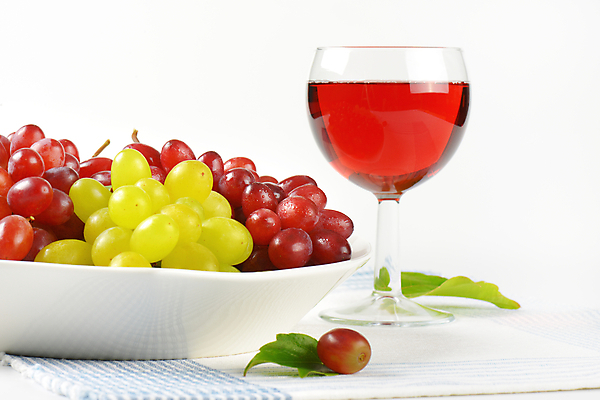 포토 JPG 해외이미지 그릇 와인잔 포도 실내 사람없음 와인 흰배경 청포도 해외202004 해외202105 해외포토 식기 백그라운드 술잔 과일 주류 내부 흰색 파일형식