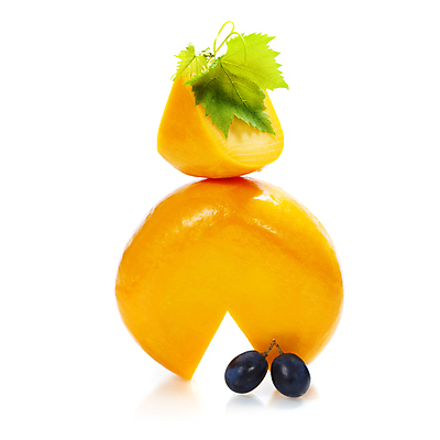 포토 JPG 해외이미지 포도 유제품 실내 사람없음 흰배경 고다치즈 해외202004 해외포토 백그라운드 과일 치즈 내부 흰색 파일형식