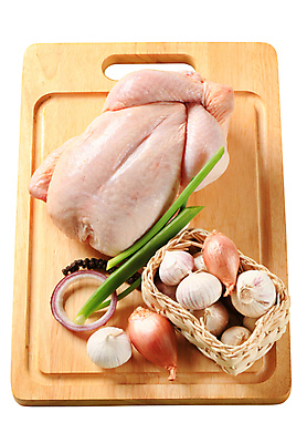 포토 JPG 해외이미지 양파 실내 마늘 생고기 사람없음 닭고기 신선 흰배경 유기농 날것 파 나무도마 생닭 적양파 통후추 해외202004 해외202105 해외포토 웰빙 백그라운드 채소 도마 육류 내부 목재 흰색 닭 후추 파일형식