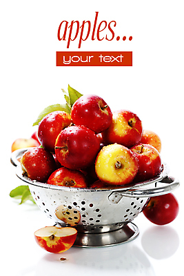 포토 JPG 해외이미지 실내 타이포그라피 사람없음 쌓기 물방울 신선 채망 사과 흰배경 해외202004 해외포토 문자 백그라운드 과일 모션 주방용품 내부 흰색 파일형식