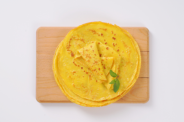 포토 JPG 해외이미지 실내 사람없음 하이앵글 쌓기 달콤 흰배경 나무도마 크레이프 해외202004 해외202105 해외포토 뷰포인트 백그라운드 모션 디저트 도마 내부 목재 흰색 맛 파일형식