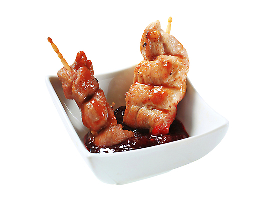 포토 JPG 해외이미지 접시 음식 육류 돼지고기 요리 사람없음 목재 식사 흰색 도자기 조미료 막대기 사발 꼬치 그릴 바비큐 잼 자르기 흰배경 정사각형 젤리 고립 케밥 반주 앙트레 해외202004 해외202105 해외포토 도형 나무 식기 컬러 백그라운드 식재료 재료 모션 주방용품 디저트 사기그릇 소스_음식 향미료 파일형식