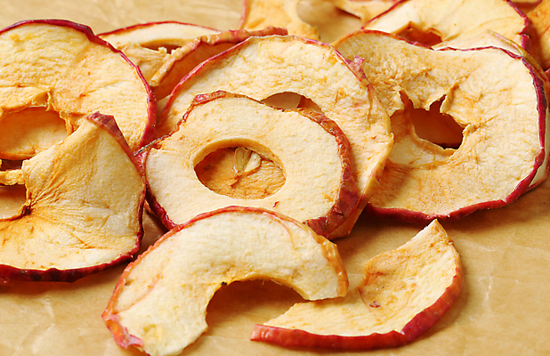 포토 JPG 해외이미지 실내 근접촬영 사람없음 종이봉투 사과 건과일 해외202004 해외202105 해외포토 뷰포인트 과일 봉투 건조 내부 파일형식