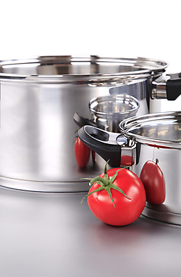 포토 JPG 해외이미지 스튜디오촬영 음식 토마토 주방용품 사람없음 빨간색 빛 신선 냄비 핸들 오브젝트 광택 스테인레스 세련 해외202004 해외202105 해외포토 컬러 생활용품 채소 실내 솥 파일형식