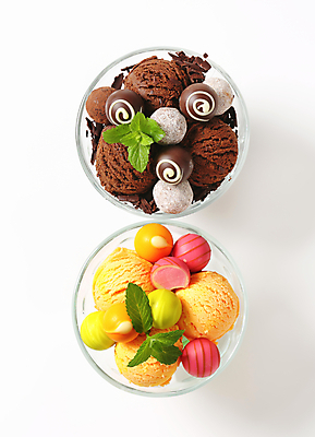 포토 JPG 해외이미지 스튜디오촬영 접시 아이스크림 디저트 사람없음 여러개 달콤 해외202004 해외202105 해외포토 식기 음식 다수 실내 맛 파일형식