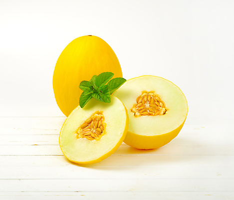 포토 JPG 해외이미지 스튜디오촬영 음식 조각 과일 씨앗 사람없음 목재 노란색 신선 횡단보도 흰배경 반쪽 날것 숙성 해외202004 해외202105 해외포토 나무 식물 컬러 백그라운드 재료 실내 흰색 보행로 파일형식