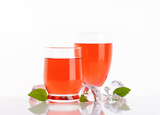 포토 JPG 해외이미지 스튜디오촬영 잔 실내 사람없음 얼음 과일주스 흰배경 해외202004 해외202105 해외포토 자연요소 식기 백그라운드 과일 내부 주스 흰색 파일형식