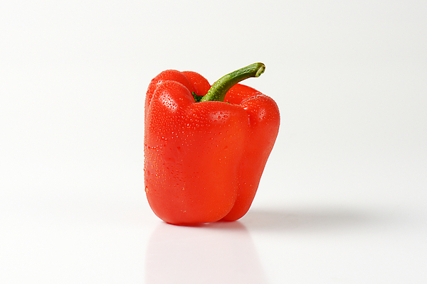 포토 JPG 해외이미지 파프리카 실내 사람없음 물방울 흰배경 해외202004 해외202105 해외포토 백그라운드 채소 내부 흰색 파일형식