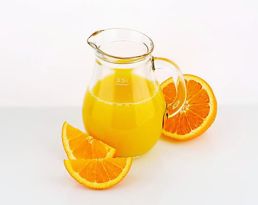 포토 JPG 해외이미지 스튜디오촬영 오렌지 유리병 실내 사람없음 오렌지주스 흰배경 해외202004 해외202105 해외포토 백그라운드 과일 병_용기 내부 흰색 과일주스 파일형식