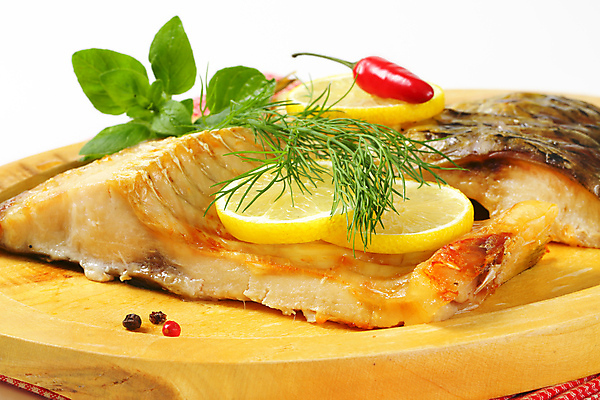 포토 JPG 해외이미지 스튜디오촬영 음식 조각 도마 건강 어류 사람없음 목재 굽기 레몬 잉어 점심식사 딜 앙트레 오레가노 해외202004 해외202105 해외포토 나무 과일 재료 주방용품 실내 식사 수중동물 구이 파일형식