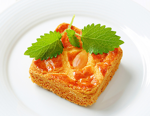 포토 JPG 해외이미지 스튜디오촬영 접시 음식 디저트 사람없음 쿠키 케이크 달콤 작음 굽기 가득함 정사각형 아몬드 해외202004 해외202105 해외포토 도형 식기 실내 견과류 맛 크기 구이 파일형식