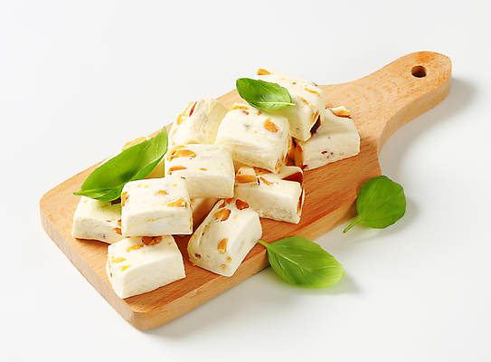 포토 JPG 해외이미지 스튜디오촬영 사람없음 과자 견과류 달콤 나무도마 해외202004 해외202105 해외포토 디저트 도마 실내 목재 맛 파일형식