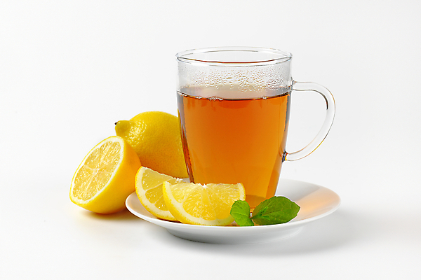 포토 JPG 해외이미지 스튜디오촬영 잎 실내 사람없음 찻잔 레몬 컵받침 흰배경 레몬차 레몬티 해외202004 해외202105 해외포토 식물 백그라운드 과일 잔 내부 차_음료 흰색 받침대 파일형식