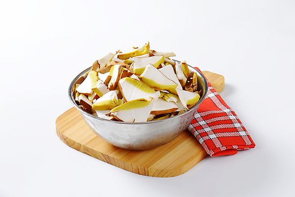 포토 JPG 해외이미지 스튜디오촬영 식재료 실내 사람없음 버섯 식탁보 흰배경 담기 나무도마 믹싱볼 해외202004 해외202105 해외포토 그릇 백그라운드 모션 도마 내부 목재 흰색 파일형식