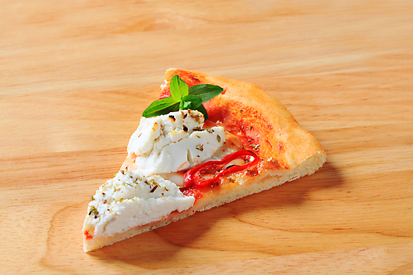 포토 JPG 해외이미지 음식 조각 토마토 치즈 피자 사람없음 식사 굽기 브런치 점심식사 모짜렐라치즈 블루치즈 페타치즈 리코타치즈 해외202004 해외202105 해외포토 채소 유제품 패스트푸드 서양음식 구이 파일형식