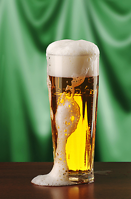 포토 JPG 해외이미지 무료이미지 1 산업 음료 음식 유리 맥주 주류 생맥주 사람없음 세로 빛 머리 침묵 거품 추위 알코올 신선 황금 상품 큼 갈증 싱글 상쾌 양조 솔깃 해외202004 해외202105 해외포토 감정 재질 신체부위 소리 크기 파일형식 무료콘텐츠