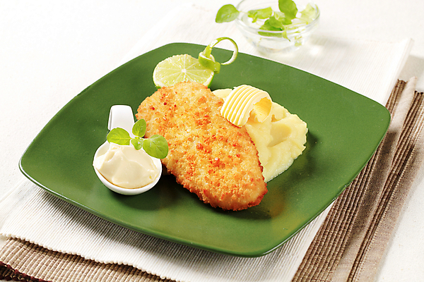 포토 JPG 해외이미지 접시 음식 감자 육류 어류 사람없음 초록색 숟가락 식사 저녁식사 펼침 튀김 크림 준비 라임 버터 마요네즈 점심식사 빵가루 해외202004 해외202105 해외포토 식기 컬러 채소 과일 식재료 모션 수저 수중동물 소스_음식 파일형식