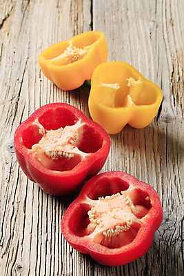 포토 JPG 해외이미지 단면 파프리카 실내 사람없음 자르기 나무배경 해외202004 해외202105 해외포토 백그라운드 채소 모션 내부 파일형식