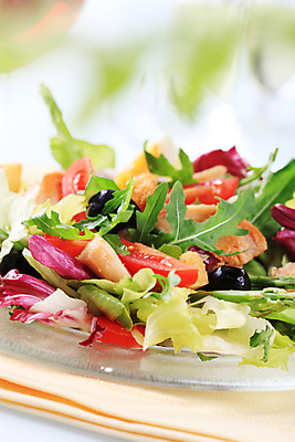 포토 JPG 해외이미지 접시 음식 조각 잎 다이어트 토마토 채소 부분 유리 건강 육류 사람없음 컬러풀 식사 저녁식사 치킨 샐러드 신선 맛 인스턴트 상추 묘사 준비 올리브 아스파라거스 점심식사 루꼴라 섞기 입가심 저지방 치커리 해외202004 해외202105 해외포토 식물 식기 열매 컬러 컨셉 식재료 재질 기름_음식 닭고기요리 파일형식