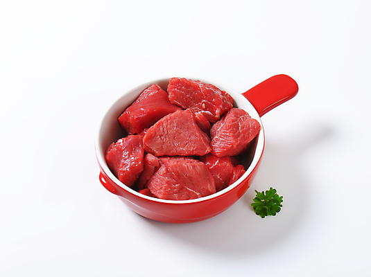 포토 JPG 해외이미지 실내 파슬리 생고기 사람없음 소고기 냄비 흰배경 해외202004 해외202105 해외포토 백그라운드 채소 육류 내부 흰색 솥 파일형식